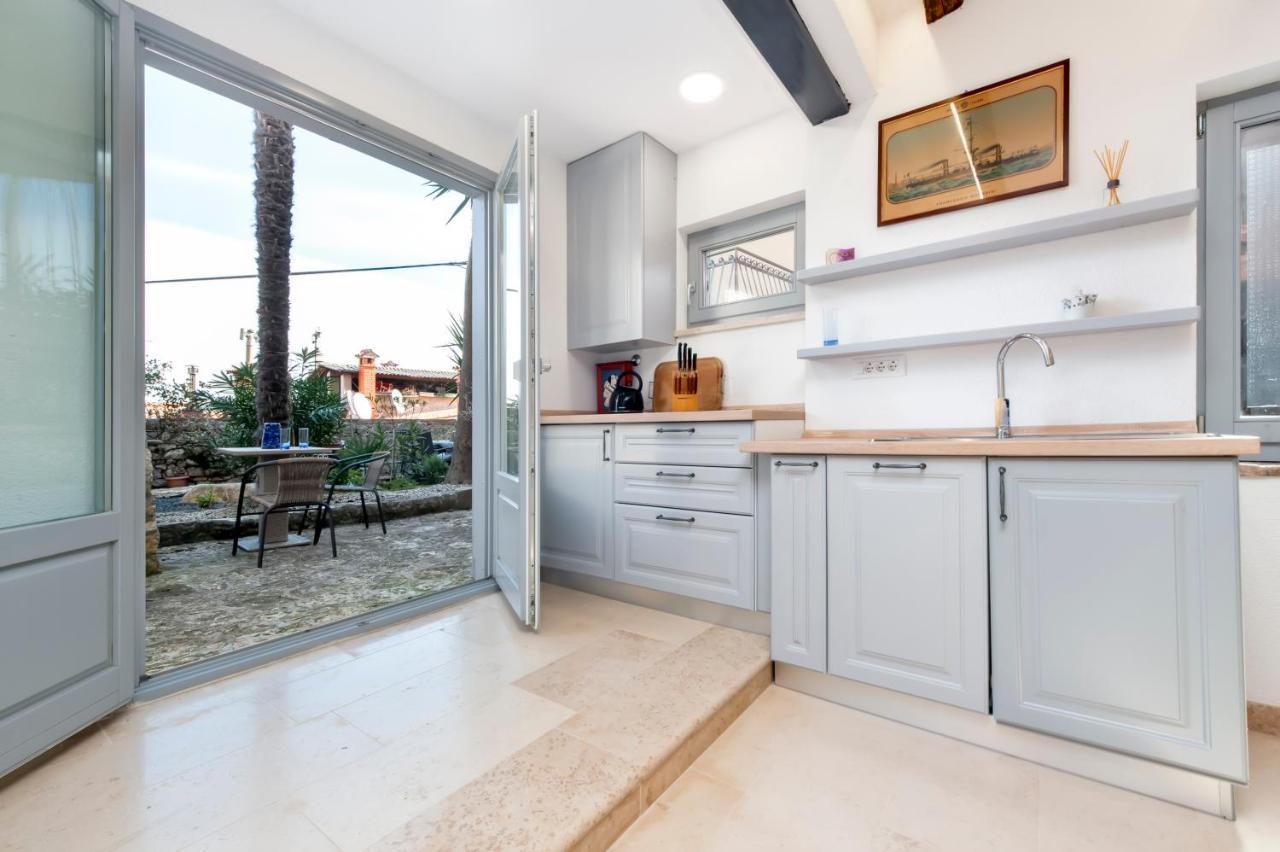 Old Town Garden Studio Apartment Rovinj Luaran gambar